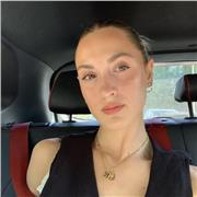 Soy estudiante de magisterio, en especial de Educación Infantil. Voy por mi segunda año de carrera.